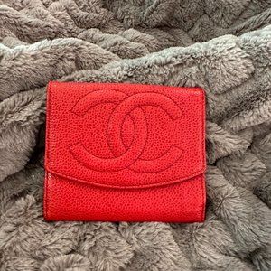 Red Chanel Caviar Compact Wallet